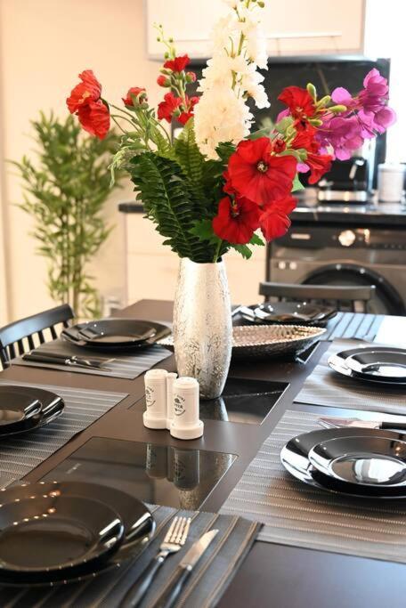 דירות יאליסוס Harmony Seaside House מראה חיצוני תמונה