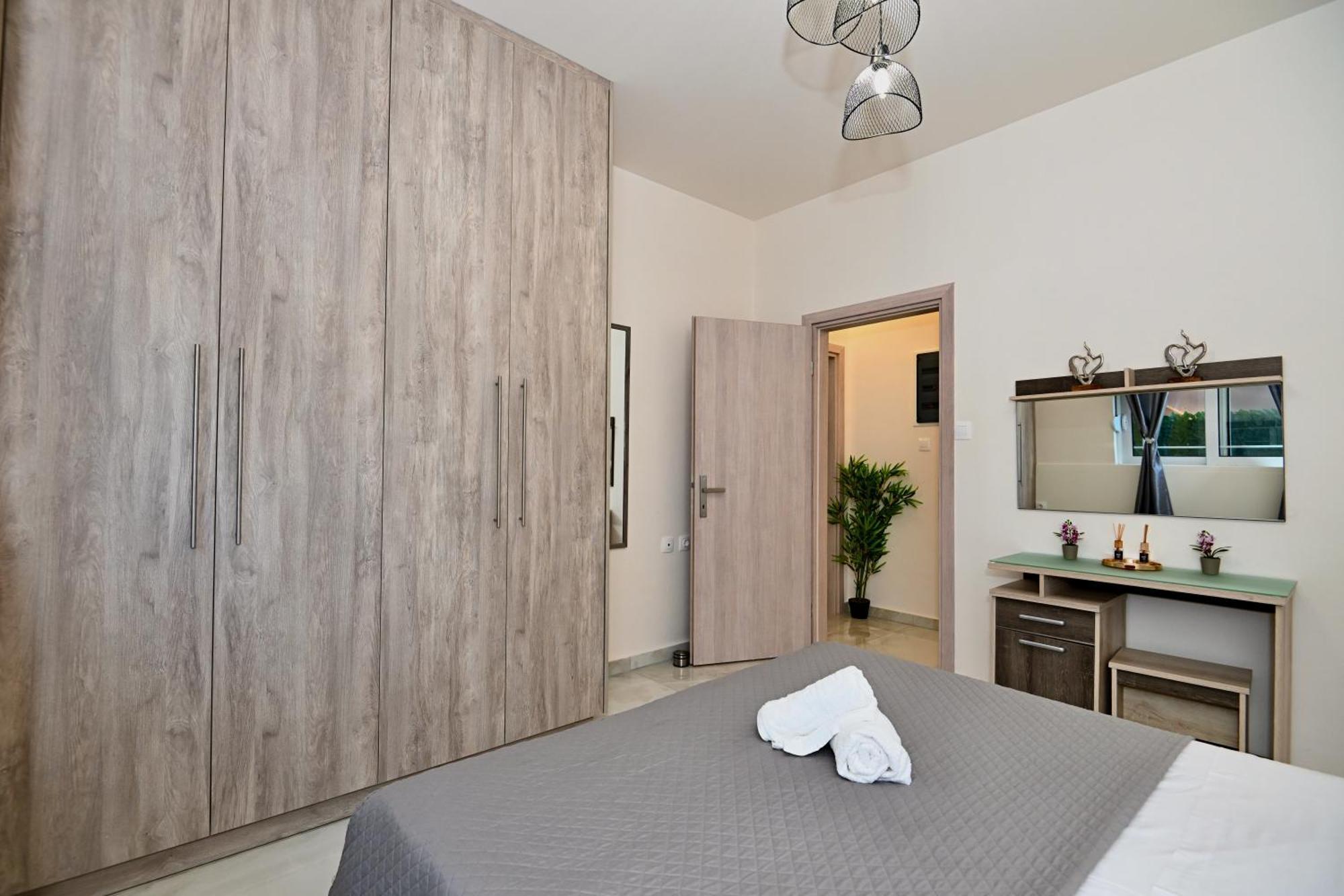דירות יאליסוס Harmony Seaside House מראה חיצוני תמונה